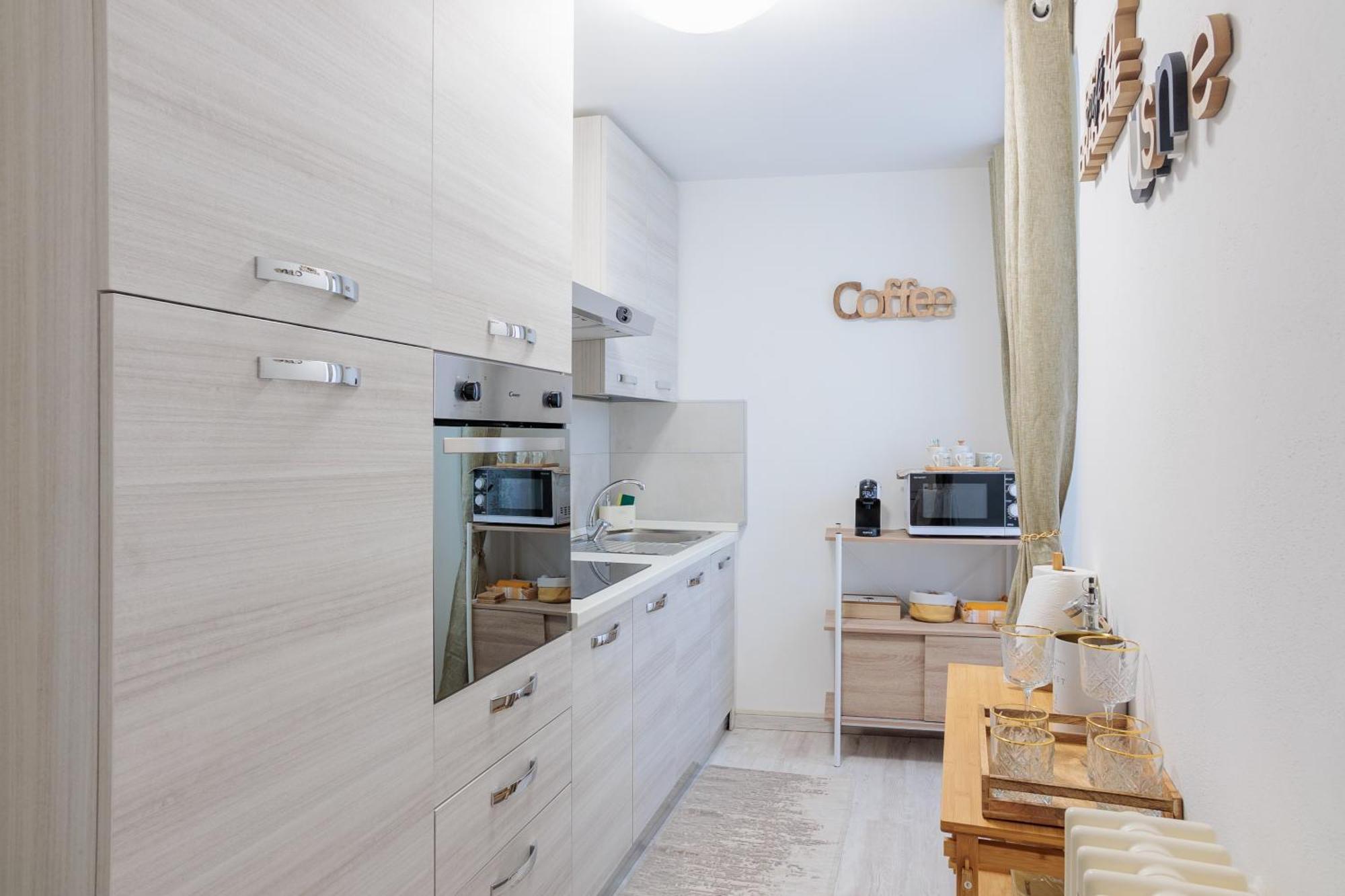 Dany Apartment Intra
